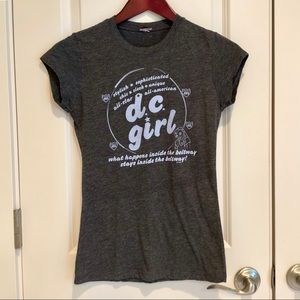 DC Girl T-shirt XS